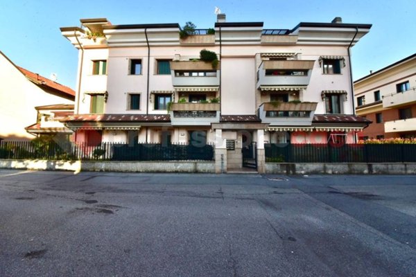 appartamento in vendita a Paderno Dugnano in zona Palazzolo Milanese