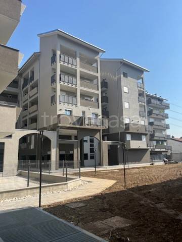 appartamento in vendita a Paderno Dugnano in zona Palazzolo Milanese