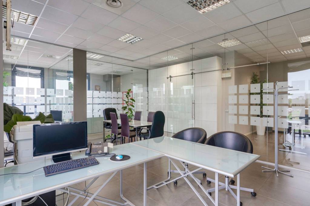 ufficio in vendita a Paderno Dugnano