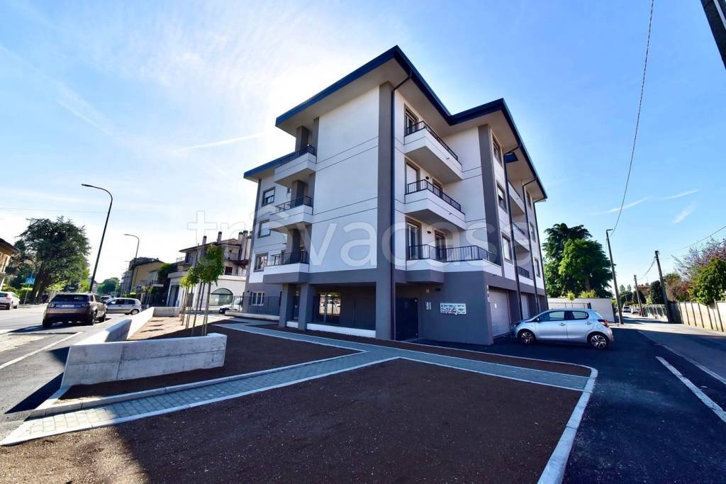 appartamento in vendita a Paderno Dugnano in zona Palazzolo Milanese