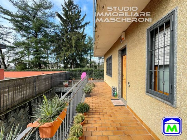 casa indipendente in vendita a Paderno Dugnano in zona Cassina Amata