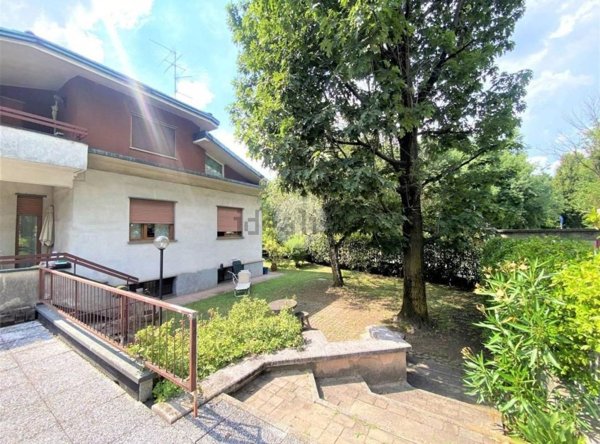 casa indipendente in vendita a Paderno Dugnano