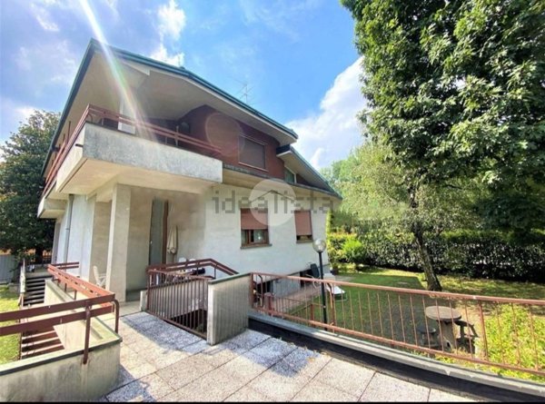 casa indipendente in vendita a Paderno Dugnano