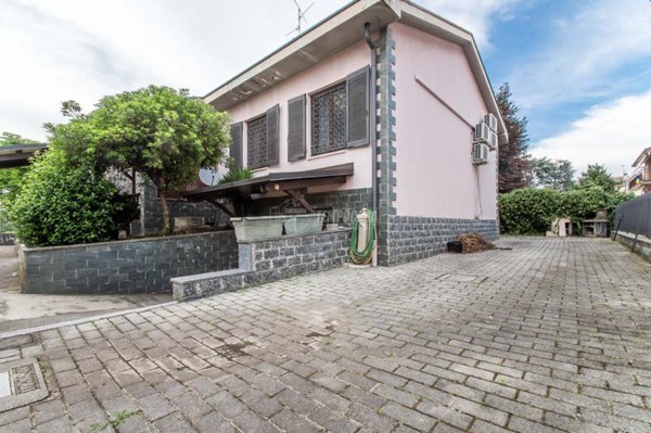 casa indipendente in vendita a Paderno Dugnano in zona Palazzolo Milanese