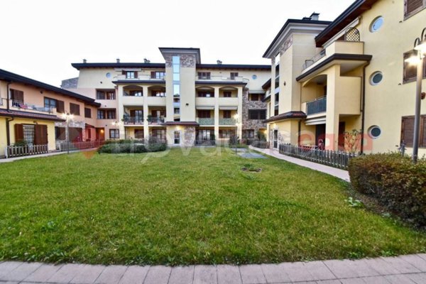 appartamento in vendita a Paderno Dugnano in zona Cassina Amata