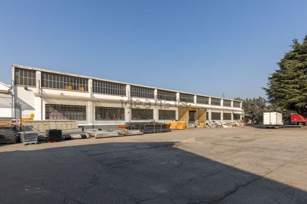 terreno edificabile in vendita a Paderno Dugnano