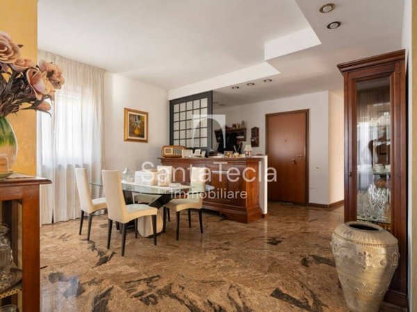 appartamento in vendita a Paderno Dugnano in zona Palazzolo Milanese
