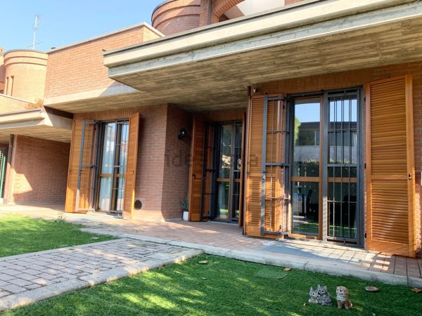 casa indipendente in vendita a Paderno Dugnano in zona Palazzolo Milanese