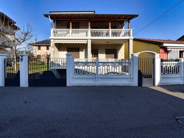 casa indipendente in vendita a Paderno Dugnano in zona Palazzolo Milanese