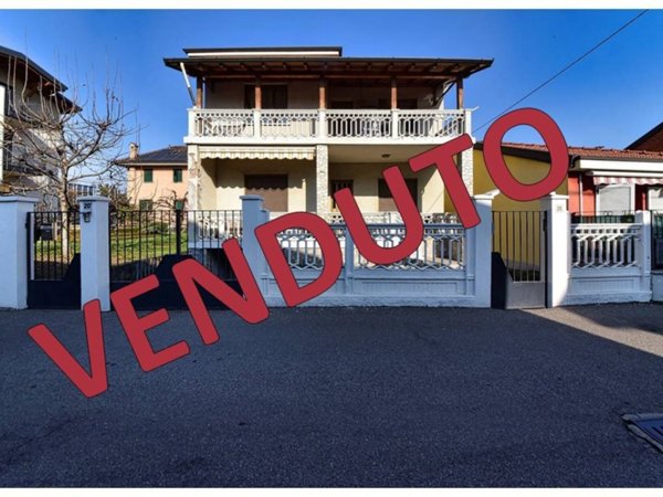 casa indipendente in vendita a Paderno Dugnano in zona Palazzolo Milanese