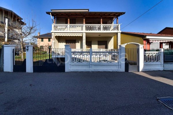 casa indipendente in vendita a Paderno Dugnano in zona Palazzolo Milanese