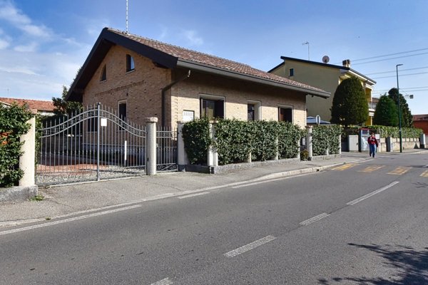 casa indipendente in vendita a Paderno Dugnano in zona Palazzolo Milanese