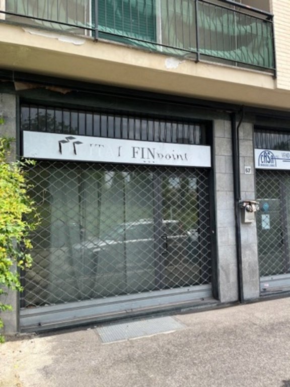 ufficio in vendita a Paderno Dugnano in zona Palazzolo Milanese