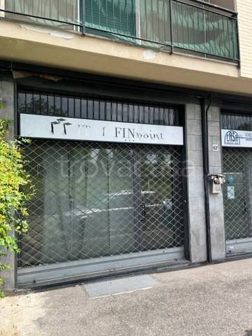 ufficio in vendita a Paderno Dugnano in zona Palazzolo Milanese
