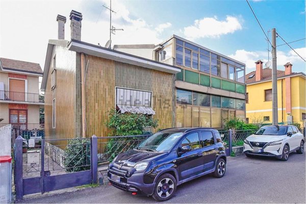 appartamento in vendita a Paderno Dugnano in zona Cassina Amata
