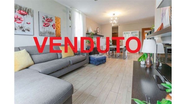 appartamento in vendita a Paderno Dugnano in zona Calderara