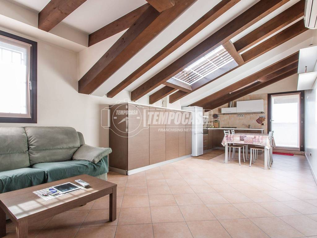 appartamento in vendita a Paderno Dugnano in zona Palazzolo Milanese