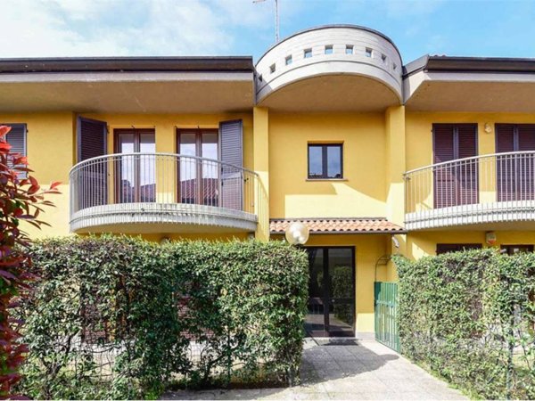 appartamento in vendita a Paderno Dugnano in zona Palazzolo Milanese