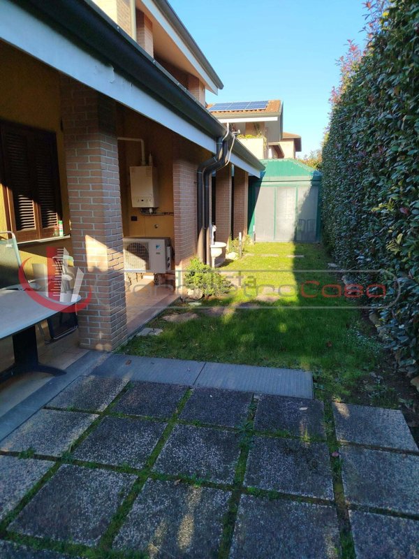 casa indipendente in vendita a Paderno Dugnano