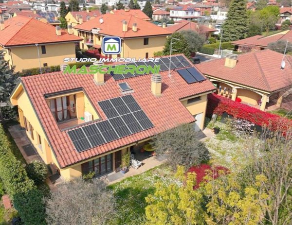 casa indipendente in vendita a Paderno Dugnano