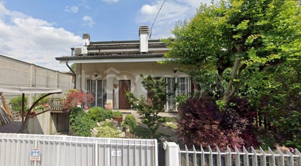 casa indipendente in vendita a Paderno Dugnano