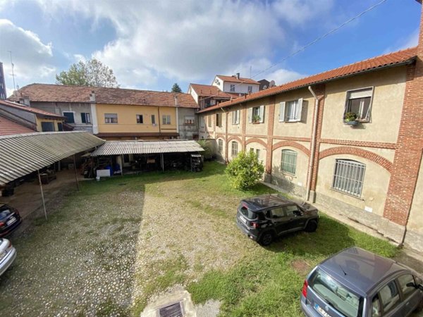 casa indipendente in vendita a Paderno Dugnano in zona Calderara