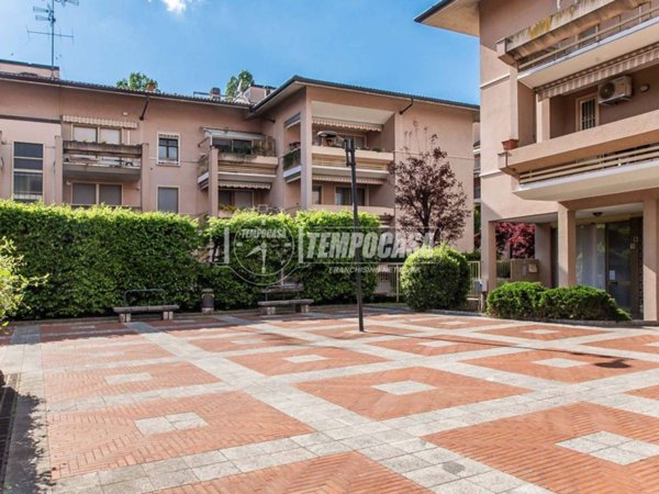 appartamento in vendita a Paderno Dugnano in zona Incirano