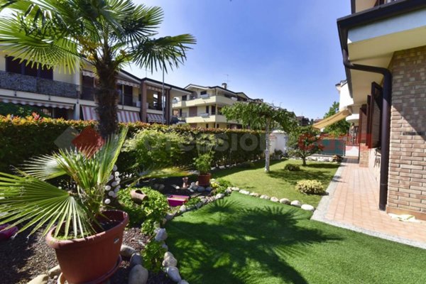 appartamento in vendita a Paderno Dugnano in zona Incirano