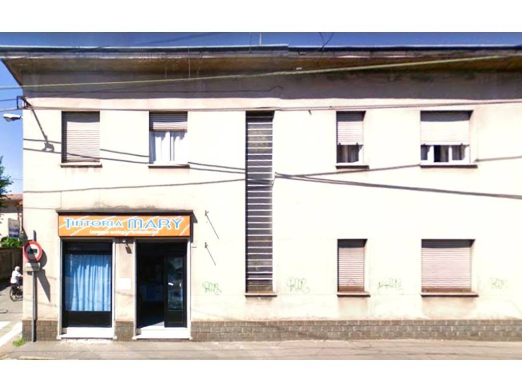 negozio in vendita a Paderno Dugnano in zona Cassina Amata