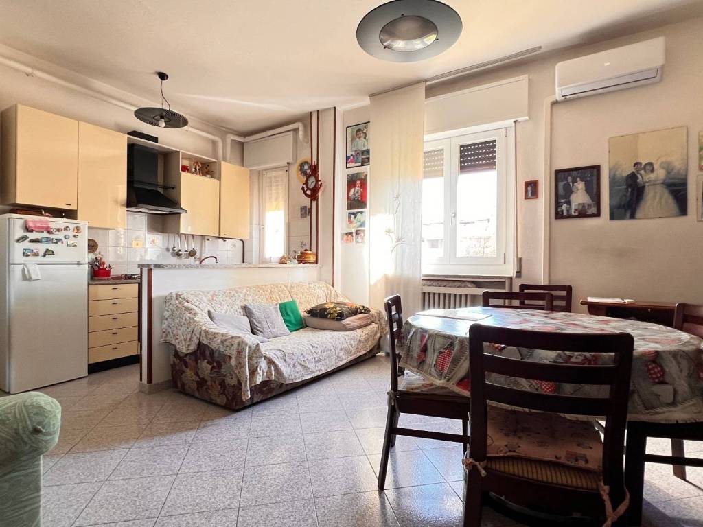 appartamento in vendita a Paderno Dugnano in zona Palazzolo Milanese