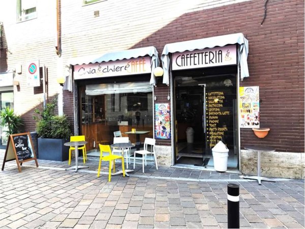 negozio in vendita a Paderno Dugnano in zona Palazzolo Milanese