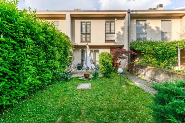 casa indipendente in vendita a Paderno Dugnano