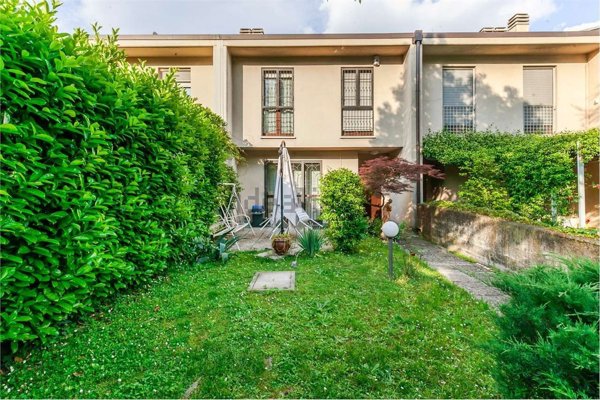 casa indipendente in vendita a Paderno Dugnano