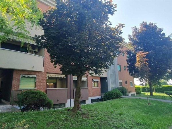 appartamento in vendita a Paderno Dugnano in zona Calderara