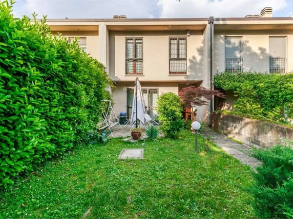 casa indipendente in vendita a Paderno Dugnano