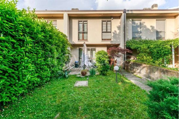 casa indipendente in vendita a Paderno Dugnano