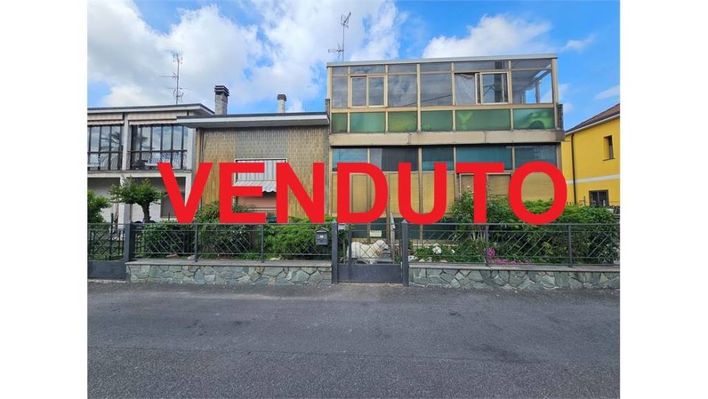 appartamento in vendita a Paderno Dugnano in zona Cassina Amata