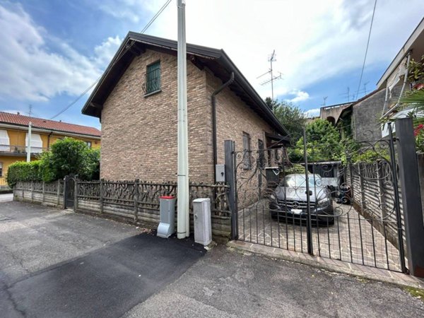 casa indipendente in vendita a Paderno Dugnano