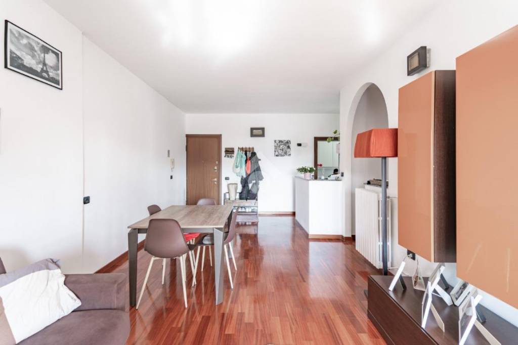 appartamento in vendita a Paderno Dugnano in zona Palazzolo Milanese