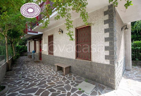 appartamento in vendita a Paderno Dugnano in zona Calderara