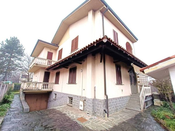 casa indipendente in vendita a Paderno Dugnano