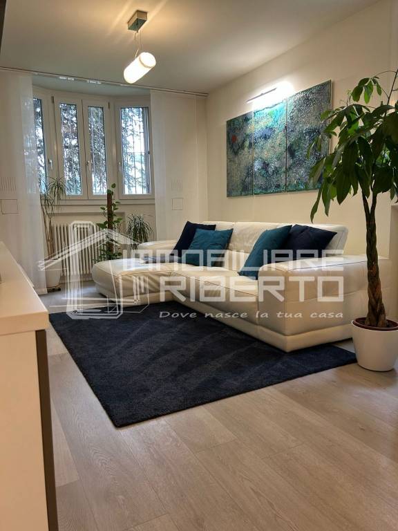 appartamento in vendita a Paderno Dugnano in zona Calderara