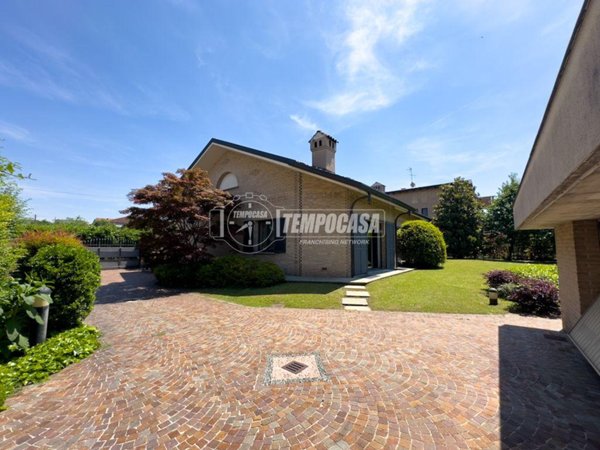 casa indipendente in vendita a Paderno Dugnano