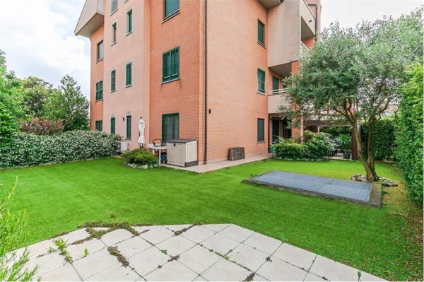 appartamento in vendita a Paderno Dugnano in zona Calderara