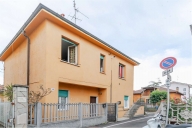 appartamento in vendita a Paderno Dugnano in zona Calderara