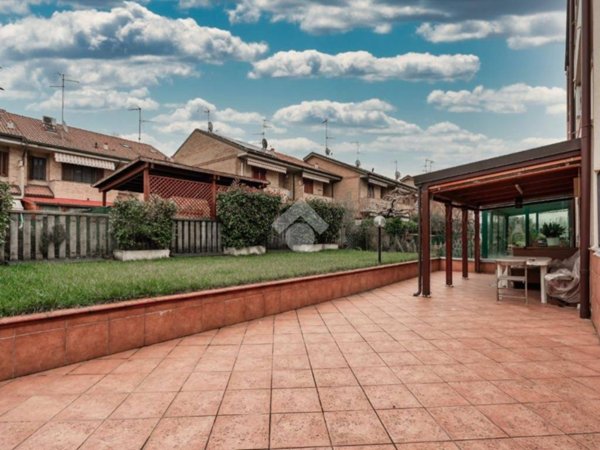 casa indipendente in vendita a Paderno Dugnano