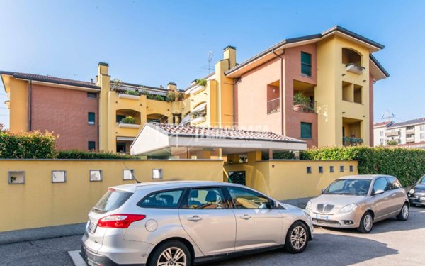 appartamento in vendita a Paderno Dugnano in zona Palazzolo Milanese