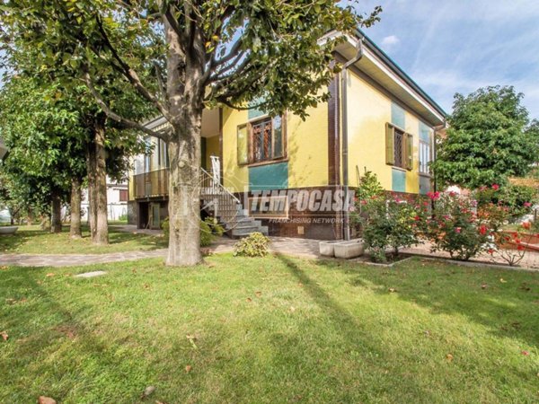 casa indipendente in vendita a Paderno Dugnano in zona Palazzolo Milanese