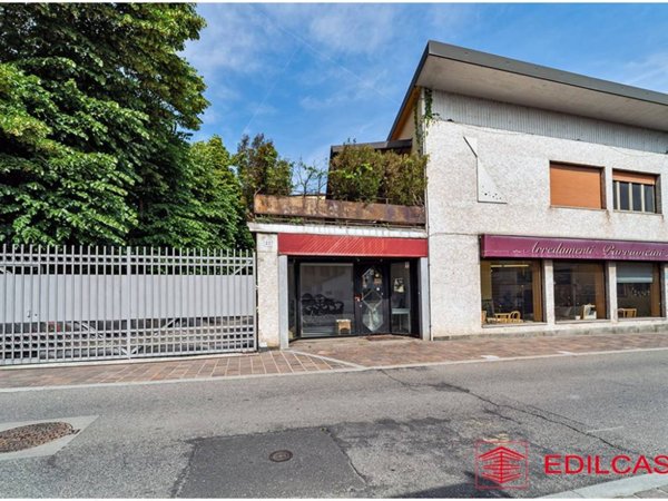 negozio in vendita a Paderno Dugnano in zona Palazzolo Milanese