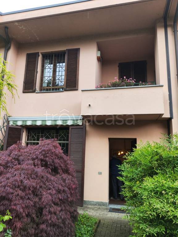 casa indipendente in vendita a Paderno Dugnano in zona Palazzolo Milanese